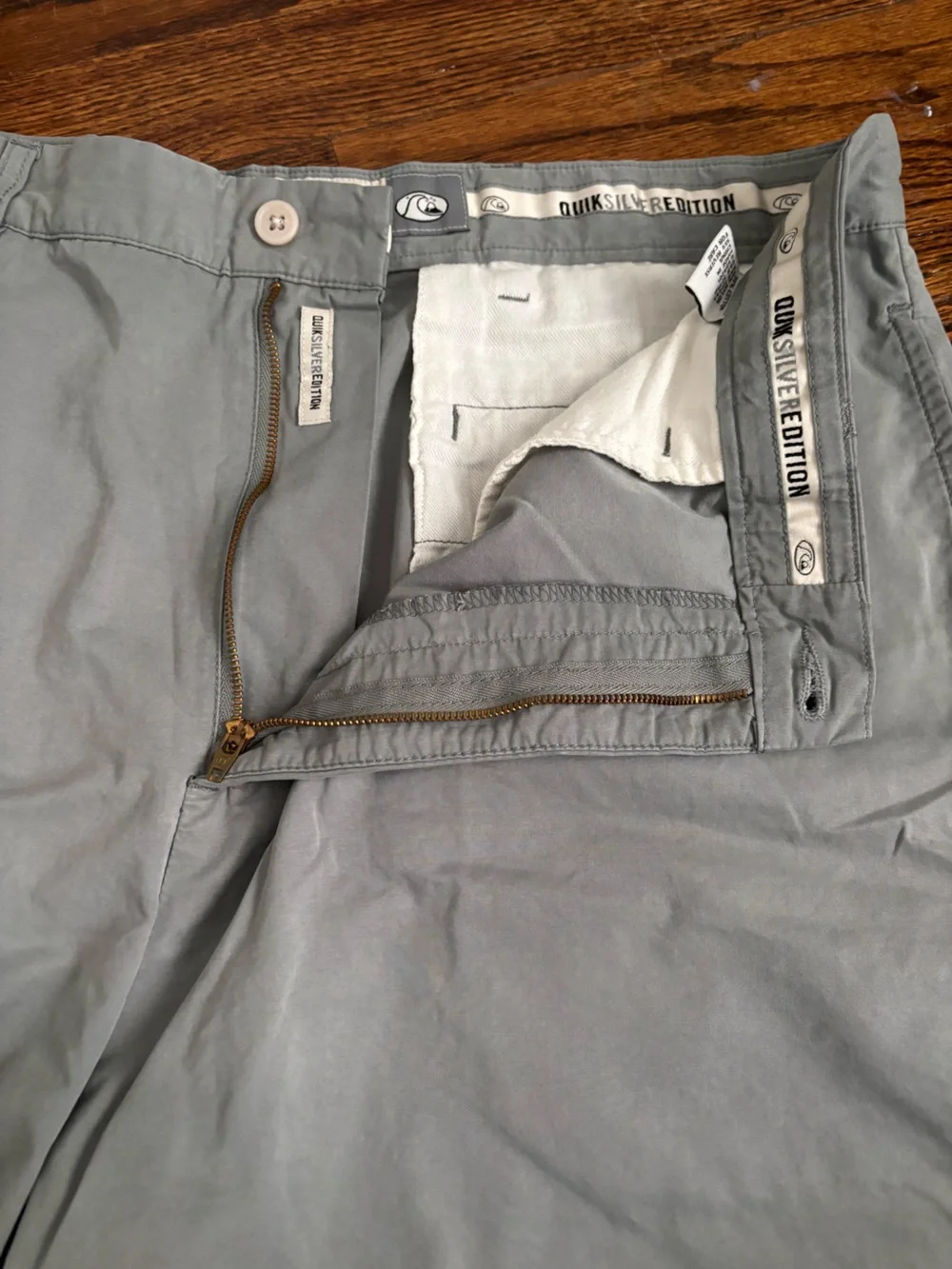 Quiksilver Men's Light Gray Shorts Size 34